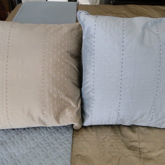 King Bedding Set -  16 pieces - Picture 5 of 15